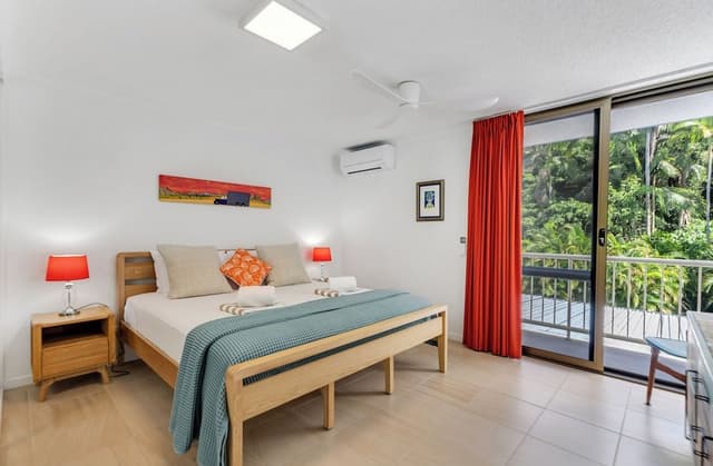 One Bedroom Ocean View Apartment