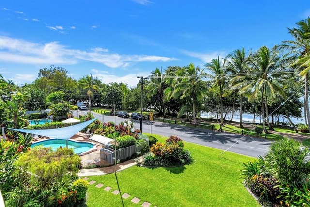 One Bedroom Ocean View Apartment