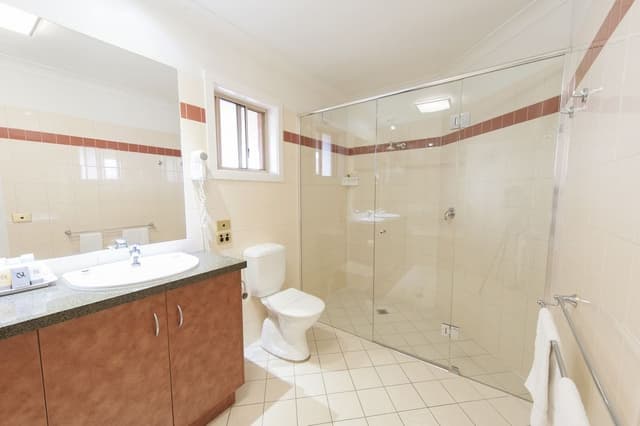 Deluxe Spa Suite