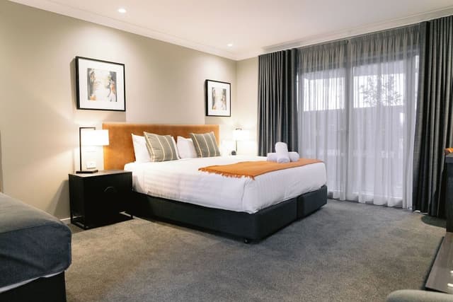 Executive Room