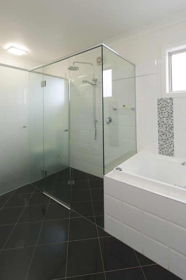 Luxury Spa Suite