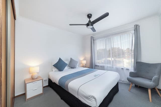 Upstairs 2 Bedroom Apartment