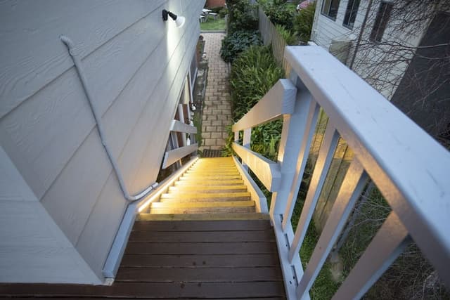 Upstairs 2 Bedroom Apartment