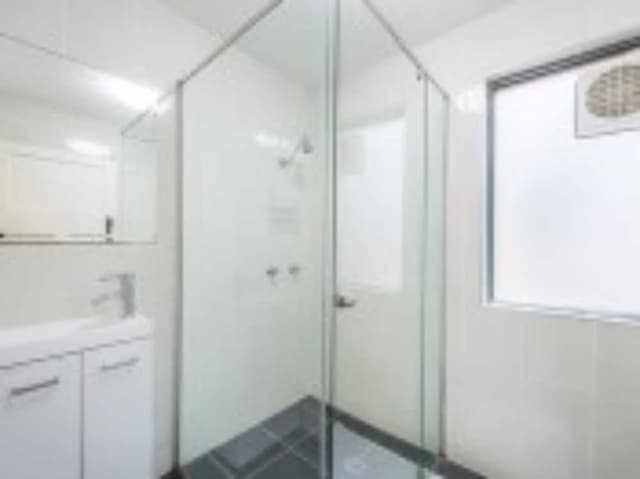 Standard Double, Non Smoking, Shared Bathroom