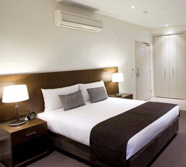 One Bedroom Apartment