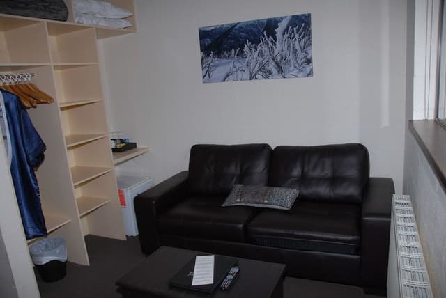 Mezzanine Suite