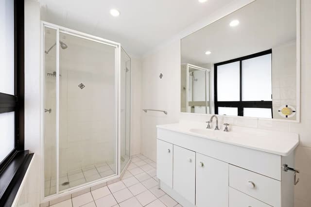 1 Bed Ocean View Apartment - Floors 9-16
