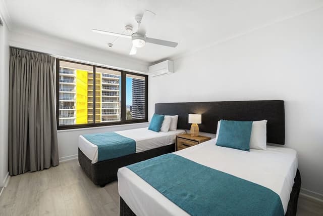 2 Bed Ocean View Apartment -Floors 10-16