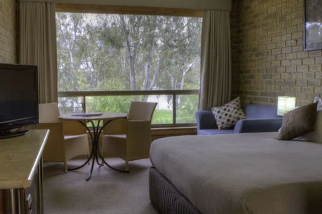 King Suite with River View