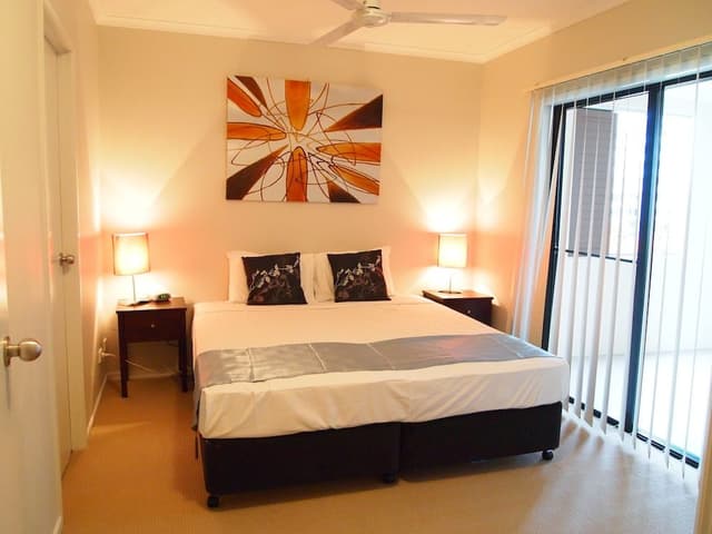 2 Bedroom Apartment with Balcony