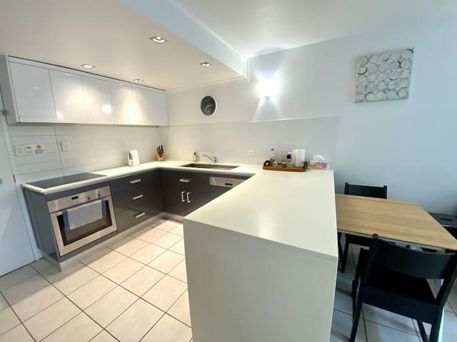 Deluxe Apartment, 2 Bedrooms, Ground Floor (Entire Unit)