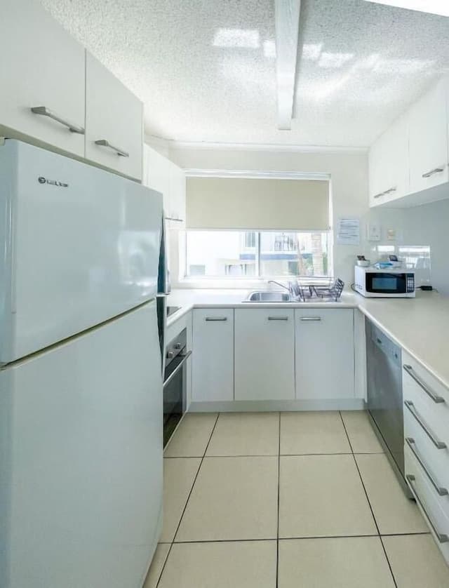 Family Apartment, 2 Bedrooms, Partial Ocean View