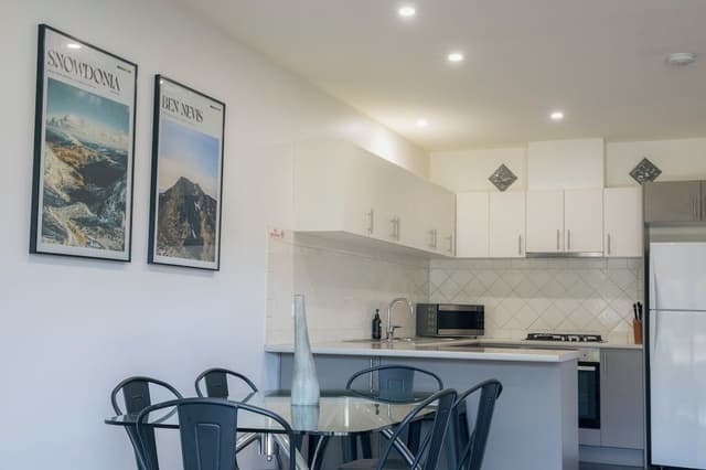 Executive Townhome, 2 Bedrooms, Mountain View