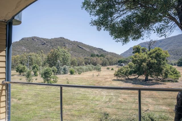 Junior Townhome, 3 Bedrooms, Mountain View
