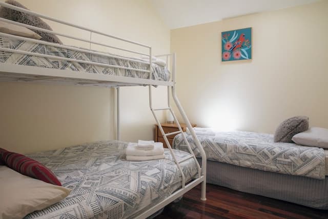 Junior Townhome, 3 Bedrooms, Mountain View