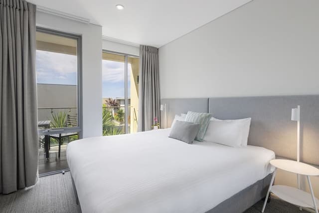 One Bedroom Apartment