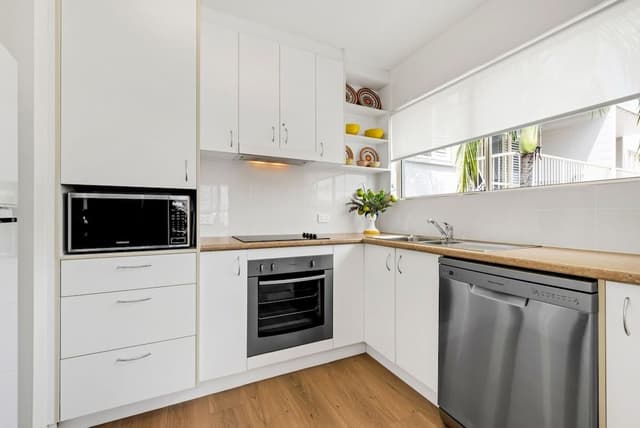 2 Bedroom Apartment with Ocean View