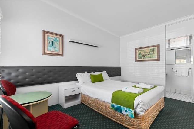 Comfort Double Room, 1 Queen Bed, Courtyard Area