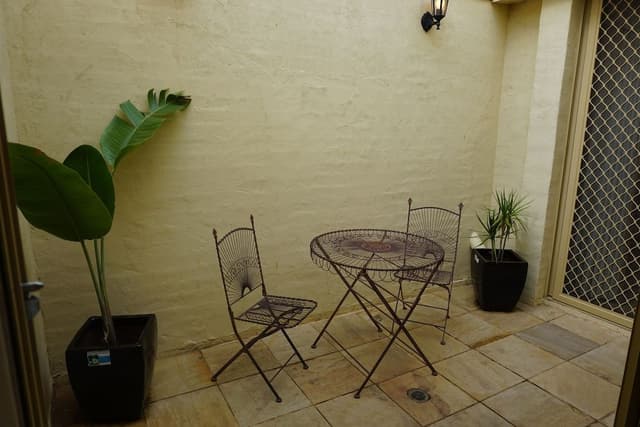 One Bedroom Self Contained Unit with Spa