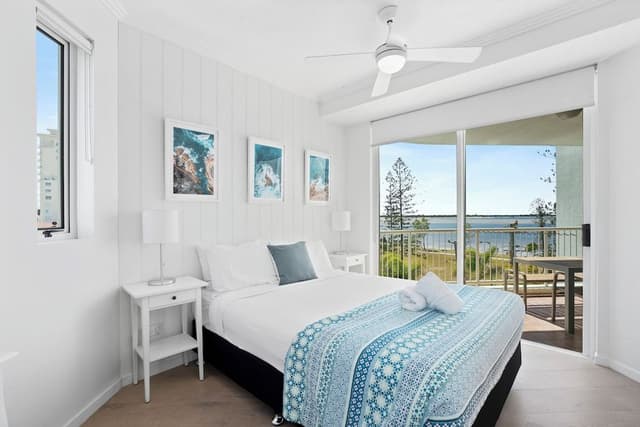 1 Bedroom Deluxe Apartment