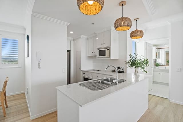 1 Bedroom Deluxe Apartment