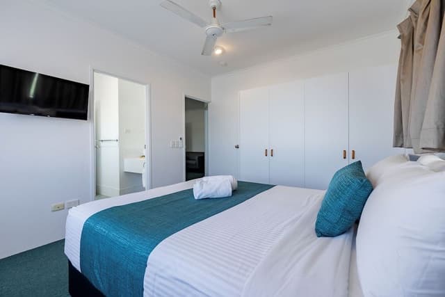 Deluxe Family Suite