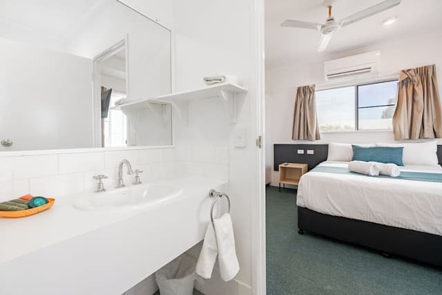 Deluxe Family Suite