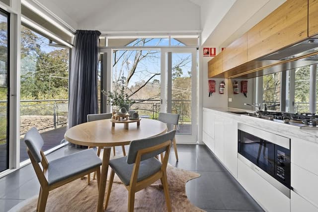 King or Twin Retreat Villa