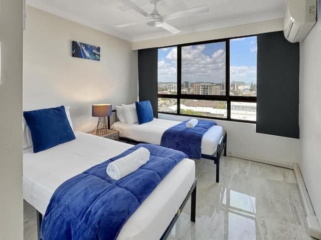 Superior Two Bedroom Apartment - Absolute Beach Front