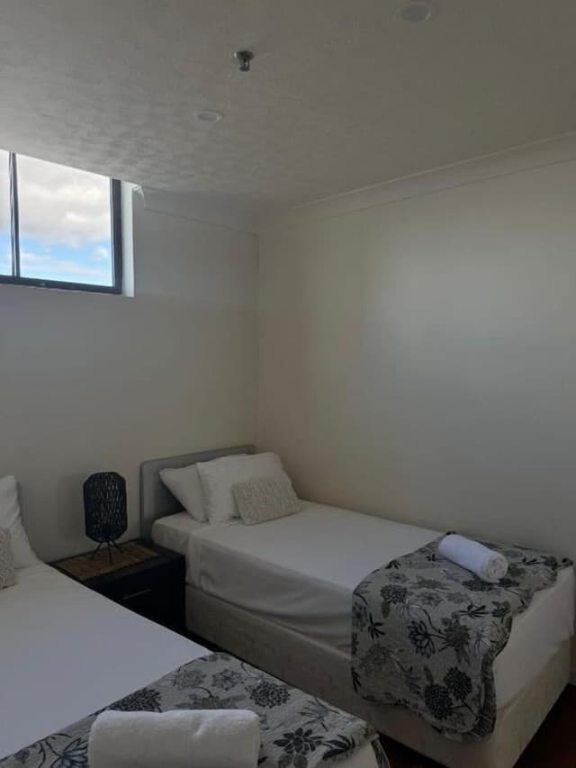 Three Bedroom Apartment - Absolute Beach Front