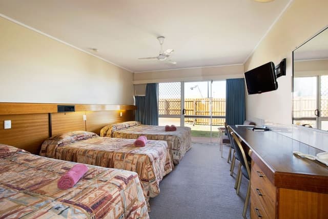 Economy Family Room