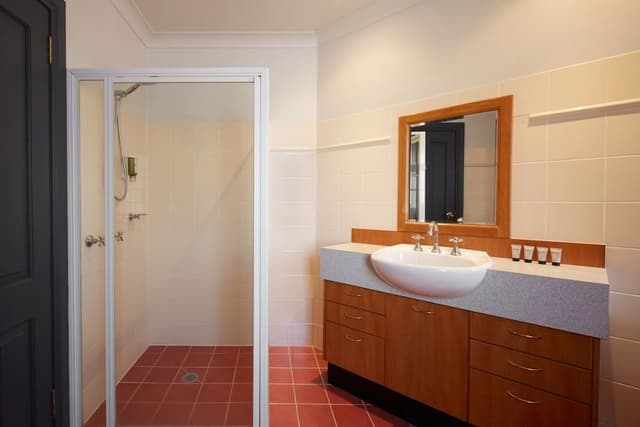 Winter Staycation Superior Room - $20 Grab & Go Credit, Parking, Late Check Out