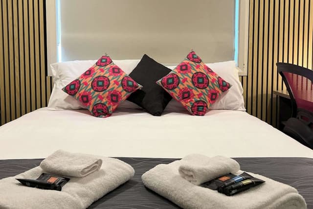Standard Room, 1 Queen Bed, Non Smoking