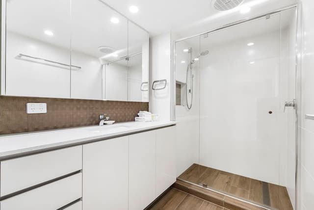 Executive Three Bedroom Apartment