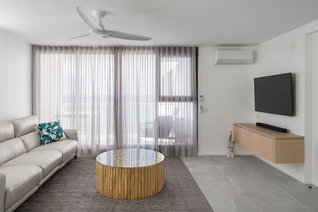 1 Bedroom Superior Beachfront Apartment