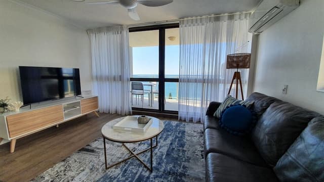 Superior 3 Bedroom Beachfront Apartment