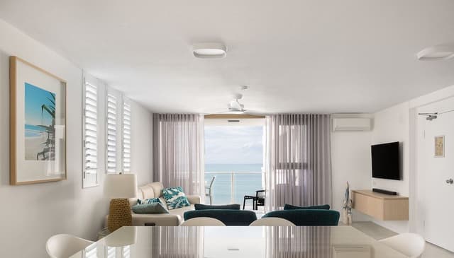 1 Bedroom Superior Beachfront Apartment
