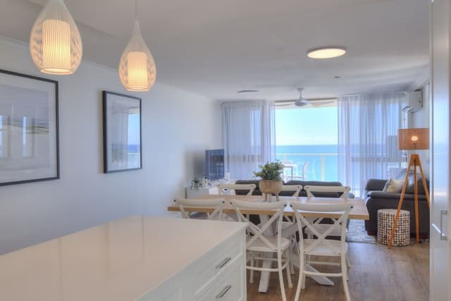 Superior 3 Bedroom Beachfront Apartment