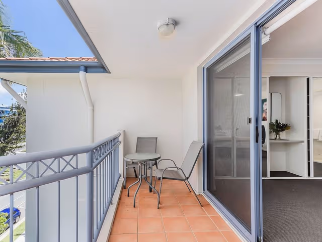 2 Bedroom Split Level Apartment