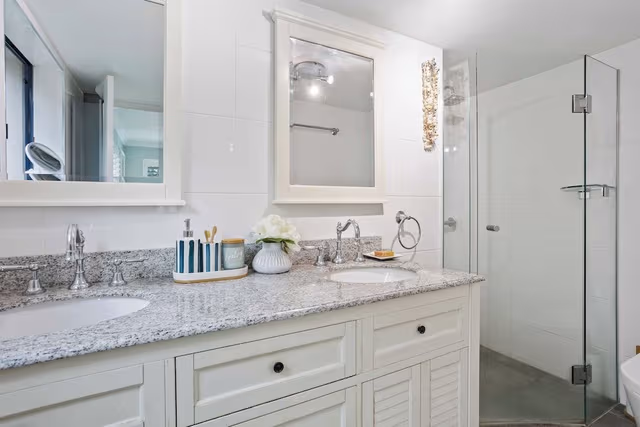 Superior 2 Bedroom Apartment