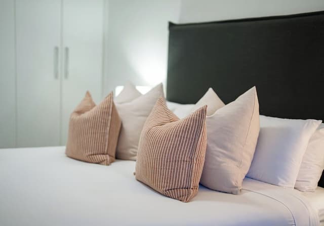 1 Bedroom Riverfront Apartment - Ground Floor