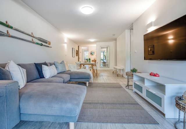 1 Bedroom Riverfront Apartment - Ground Floor