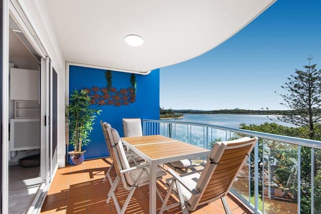 Apartment, 3 Bedrooms, Hot Tub, River View