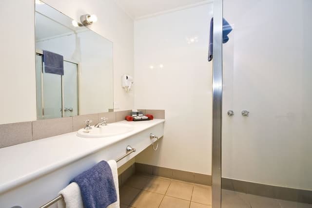 Deluxe King Room - Ocean View