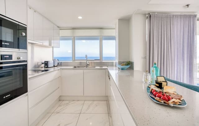 Superior Two Bedroom Ocean View Apartment