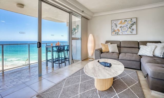 Classic Two Bedroom Ocean View Apartment