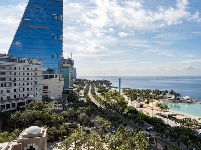 TWIN DELUXE ROOM PARTIAL SEA VIEW