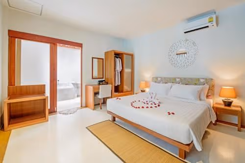Pool Access Suite Villa