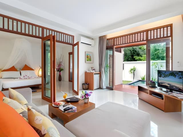 Grand Pool Suite Villa