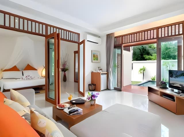 Pool Access Suite Villa